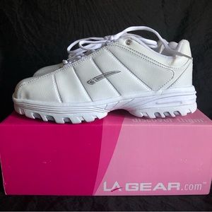 LA Gear Felicity Size 10 in White with Silver Logo - New in Box